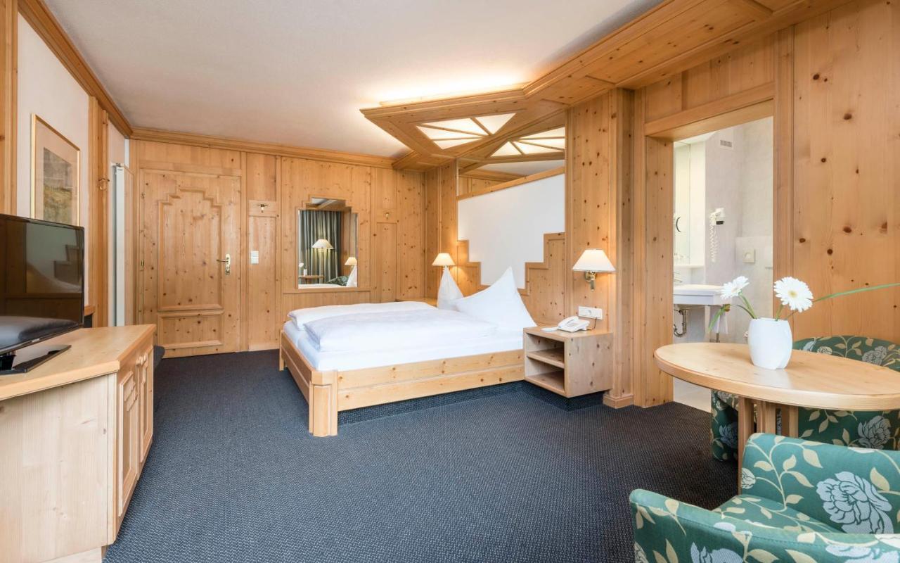Ferien & Wellnesshotel Windschar Brunico Eksteriør billede