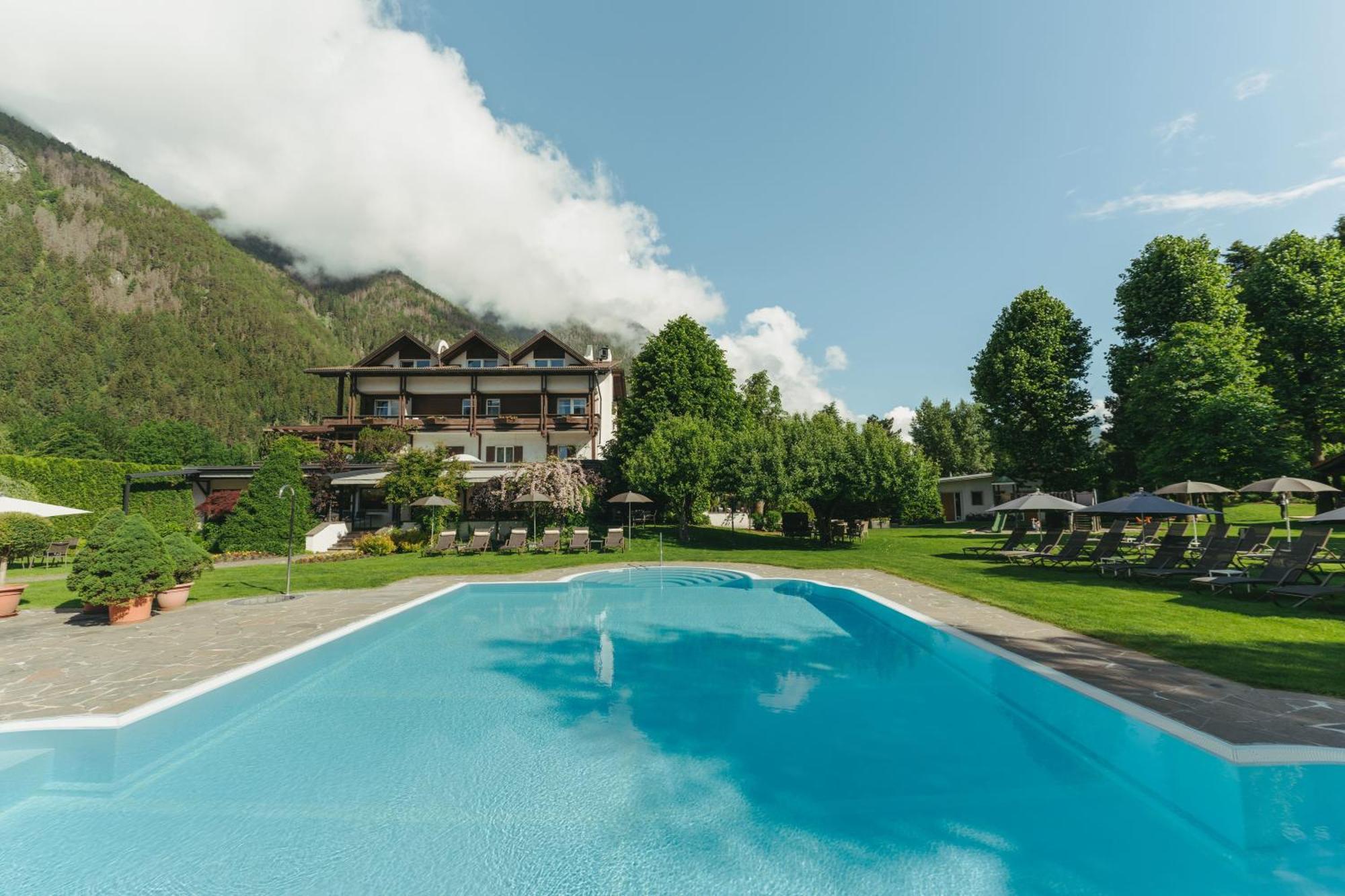 Ferien & Wellnesshotel Windschar Brunico Eksteriør billede